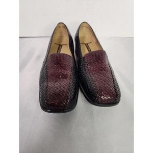 Trotters Black & Wine Loafers size 7.5